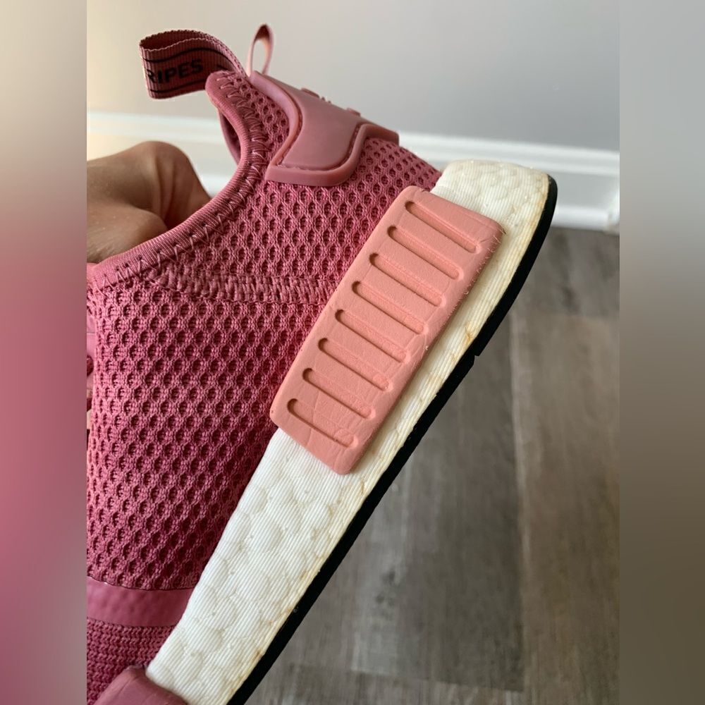 Adidas Boost NMDR1 Everyday Sneakers Magenta Pink White Size 7.5 8 - Picture 10 of 15